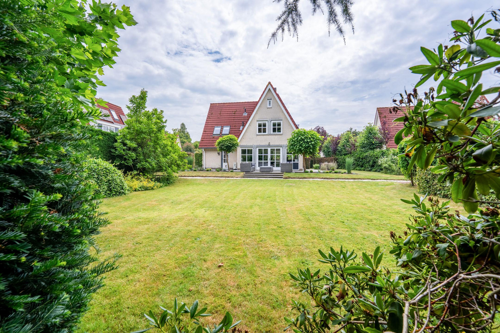 Vrijstaande woning te koop: Bergeendlaan 10, Almere