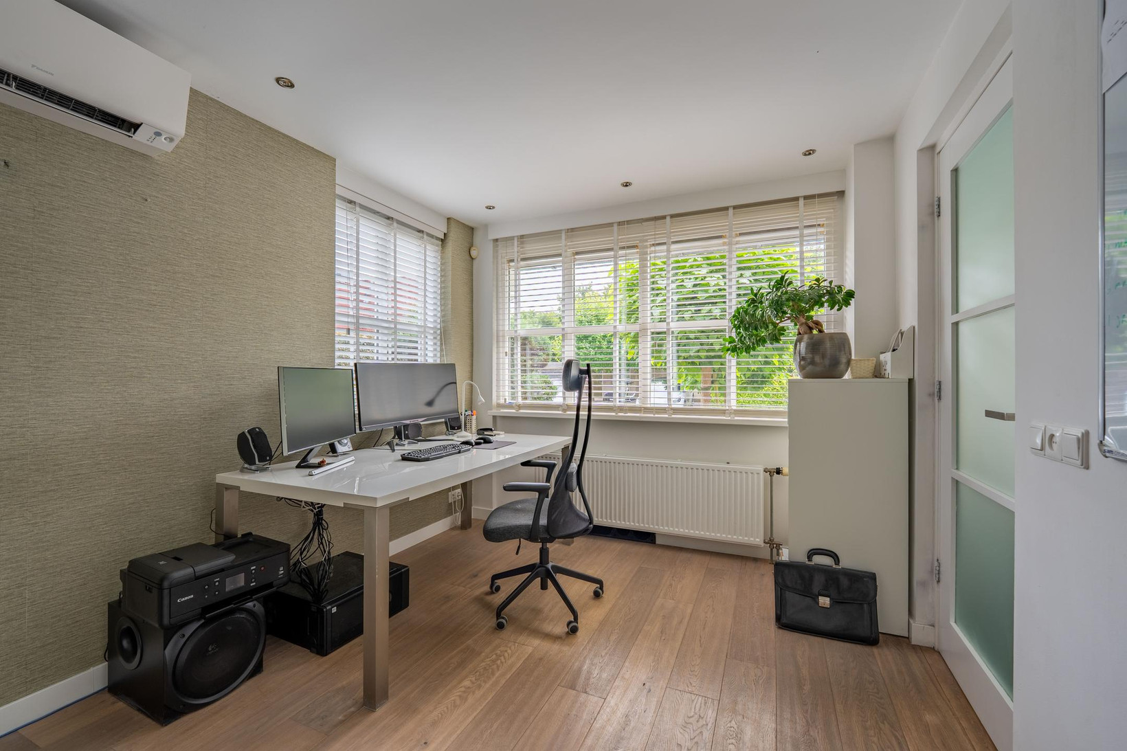 Vrijstaande woning te koop: Bergeendlaan 10, Almere