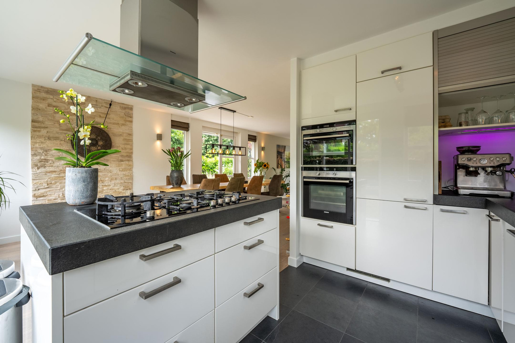 Vrijstaande woning te koop: Bergeendlaan 10, Almere
