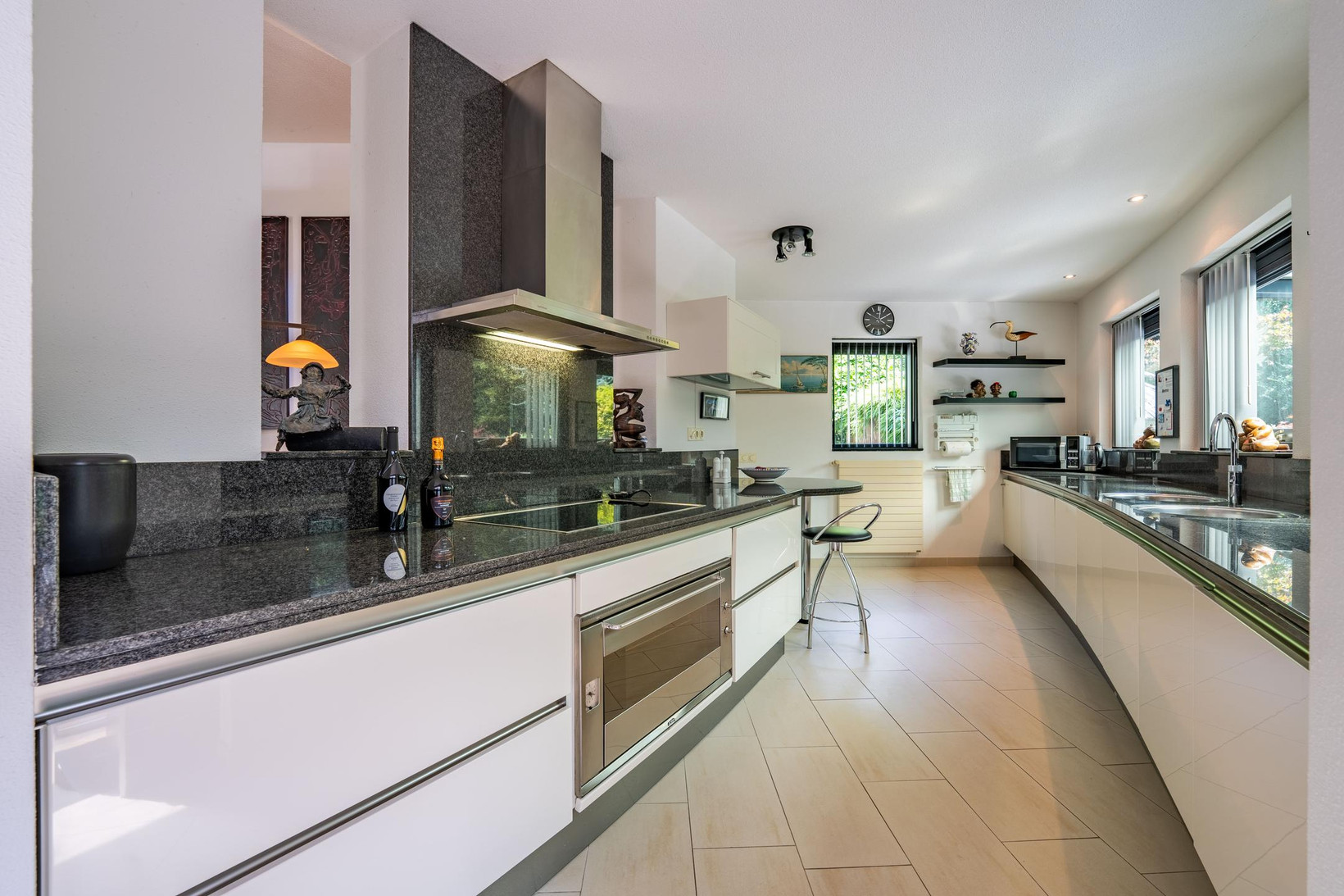 Vrijstaande woning te koop: Meerkoetlaan 1, Almere