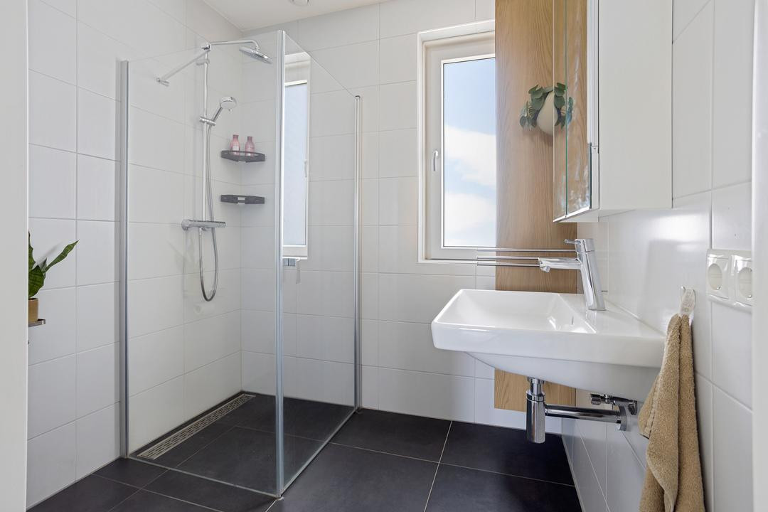 Tussenwoning te koop: Trota van Salernostraat 25, Almere