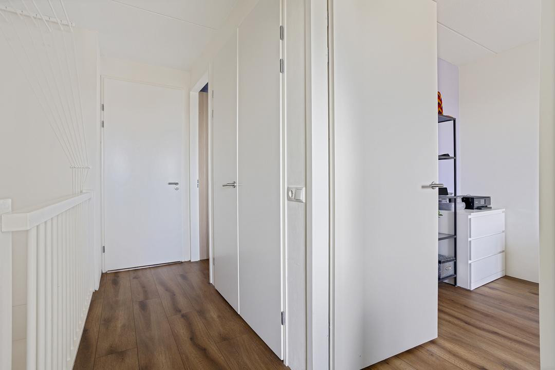 Tussenwoning te koop: Trota van Salernostraat 25, Almere
