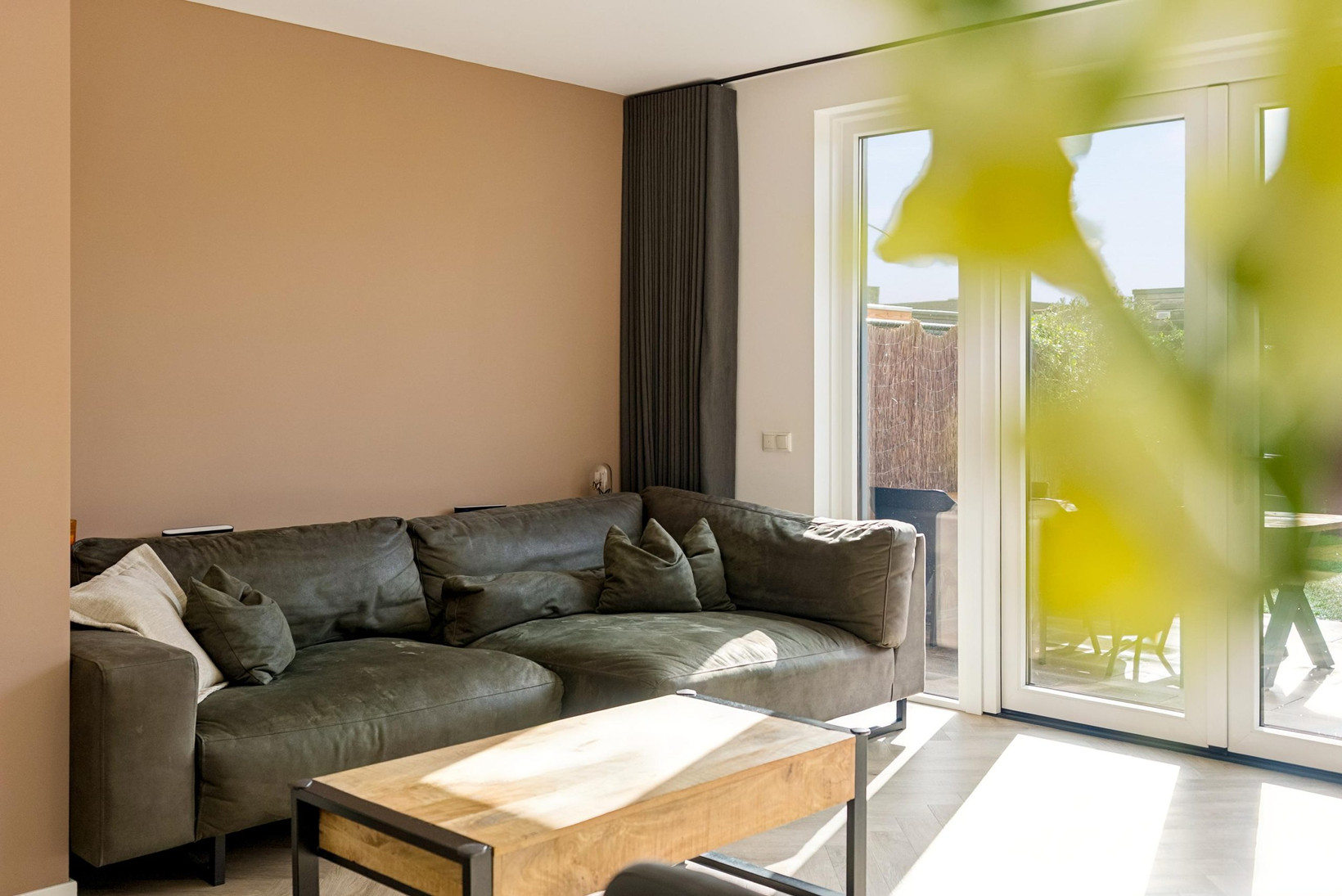 Tussenwoning te koop: Anna Maria van Schurmanlaan 26, Almere