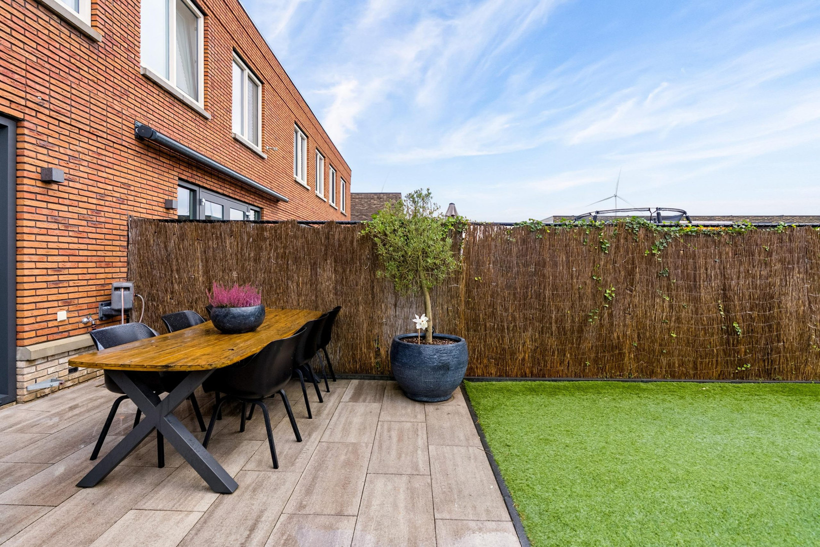 Tussenwoning te koop: Anna Maria van Schurmanlaan 26, Almere