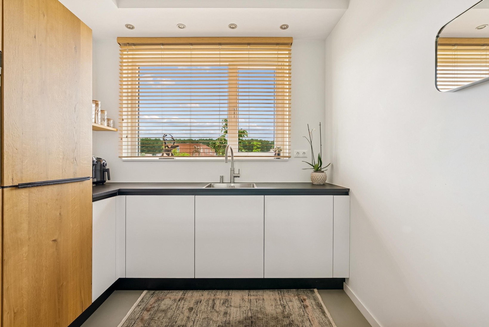 Tussenwoning te koop: Anna Maria van Schurmanlaan 48, Almere