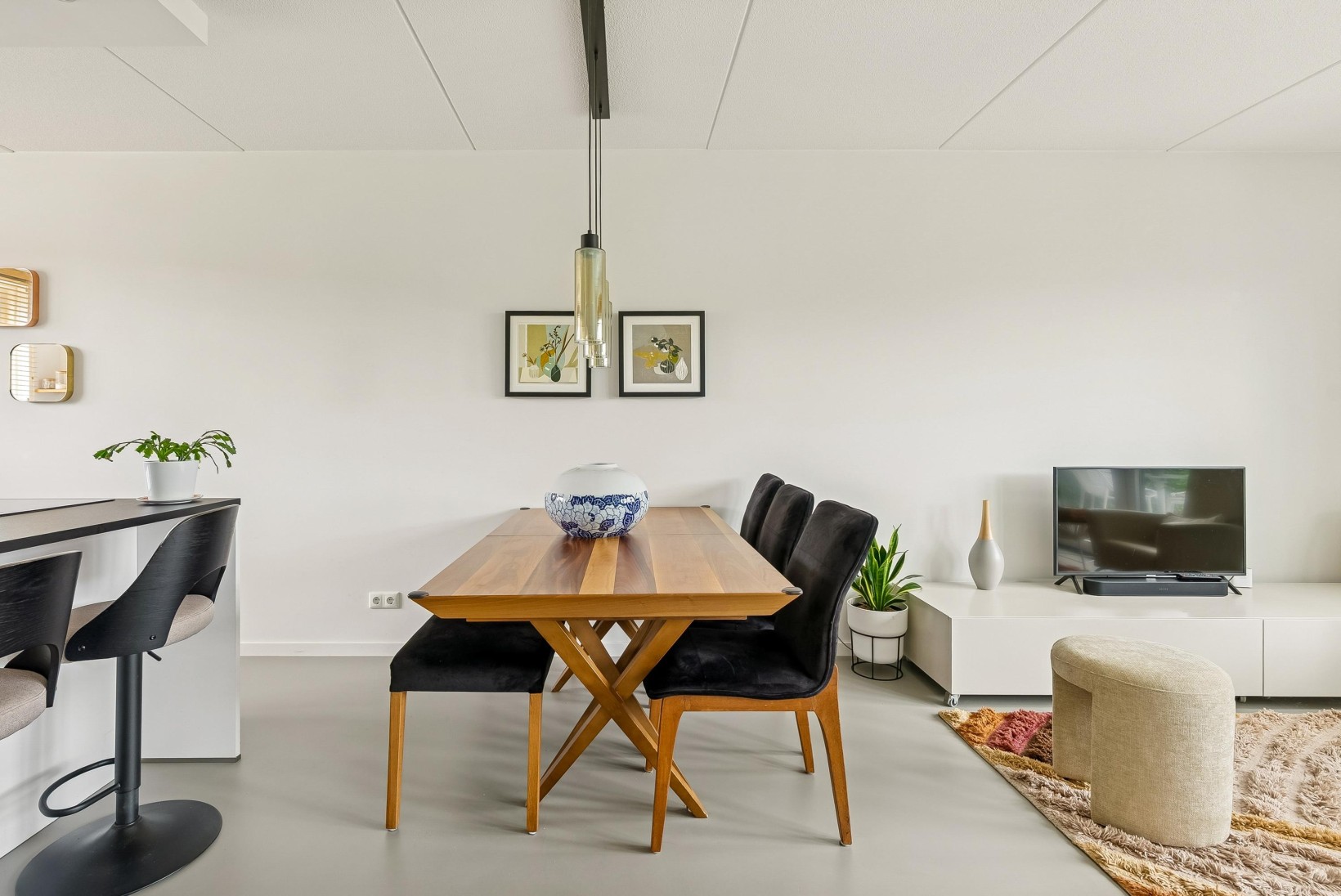 Tussenwoning te koop: Anna Maria van Schurmanlaan 48, Almere