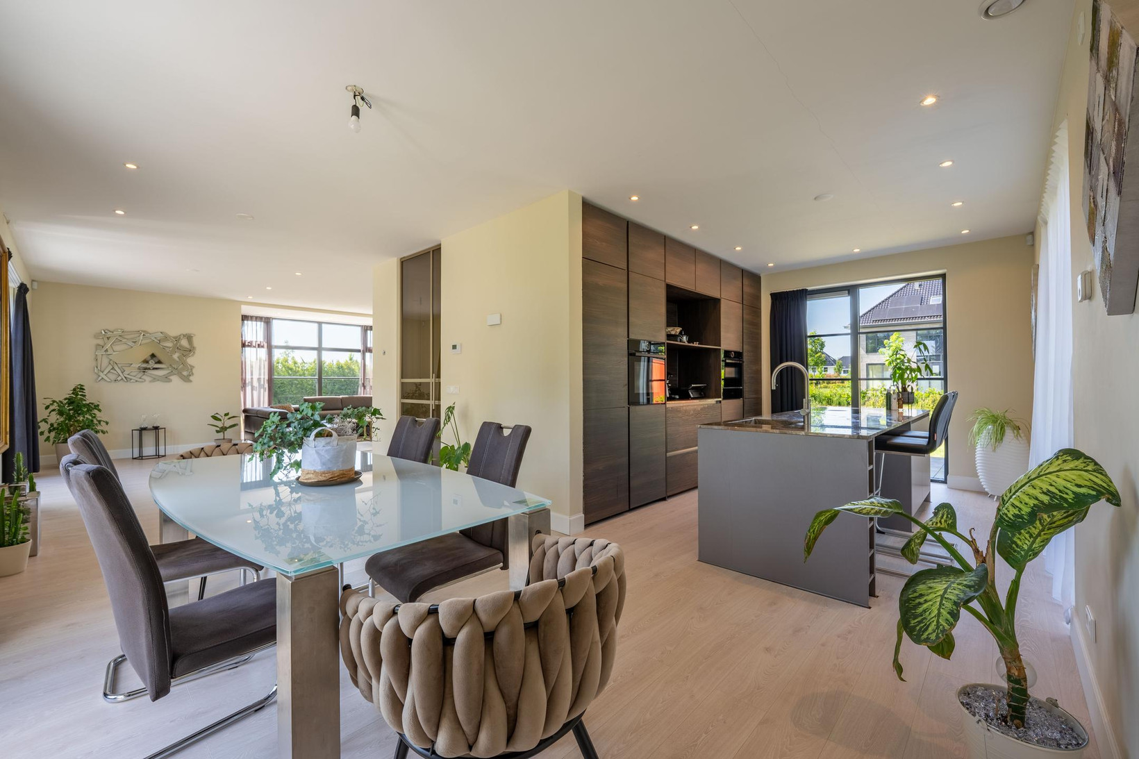Vrijstaande woning te koop: William Jamesstraat 43, Almere