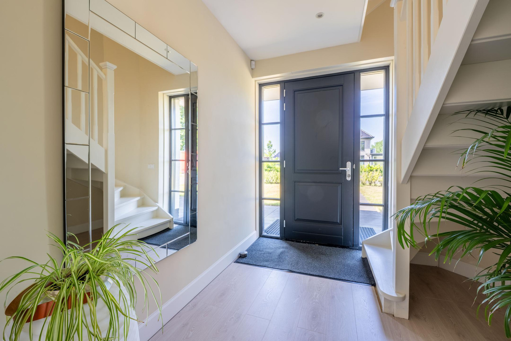 Vrijstaande woning te koop: William Jamesstraat 43, Almere