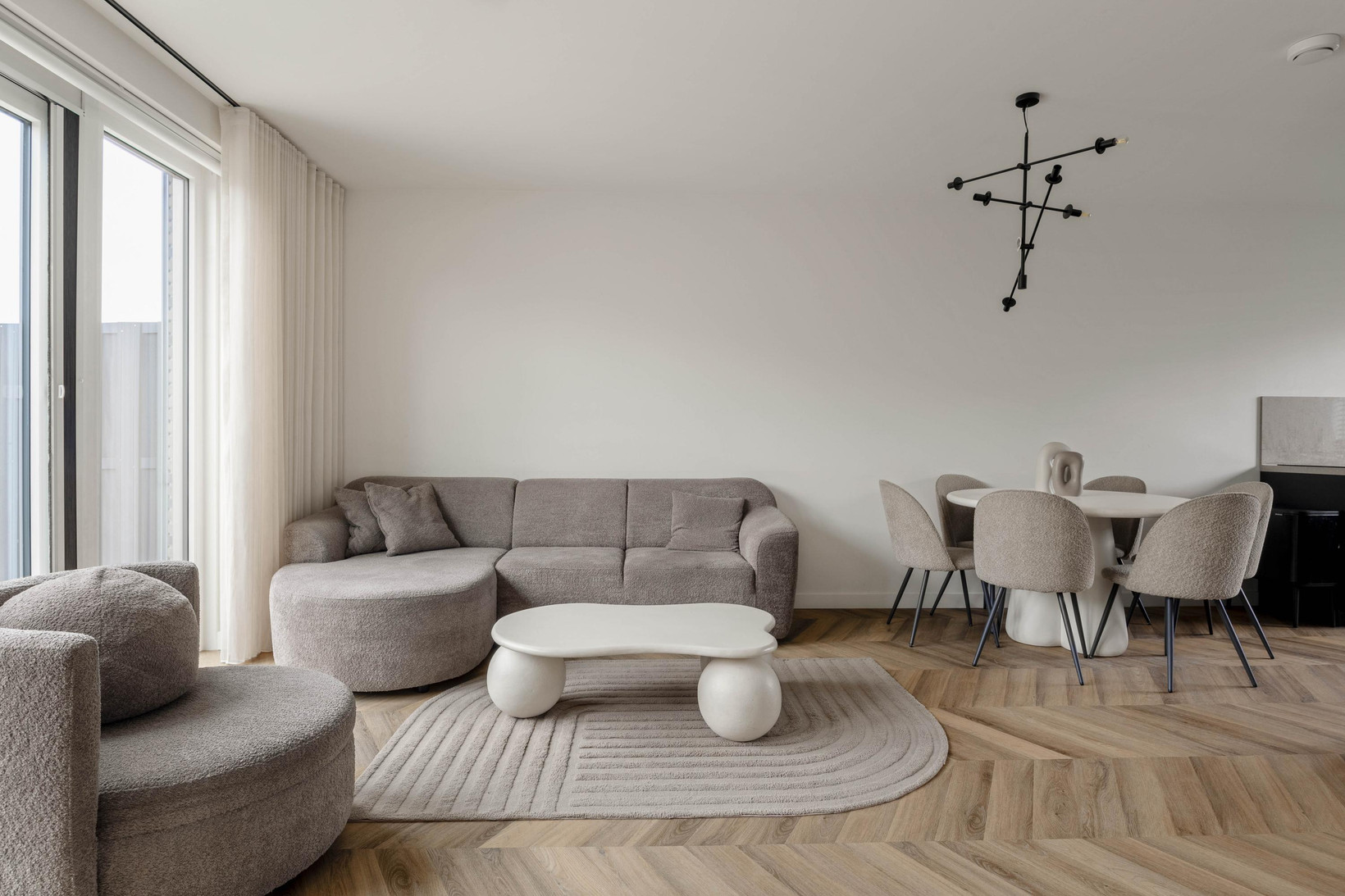 Tussenwoning te koop: Elizabeth Anscombestraat 27, Almere