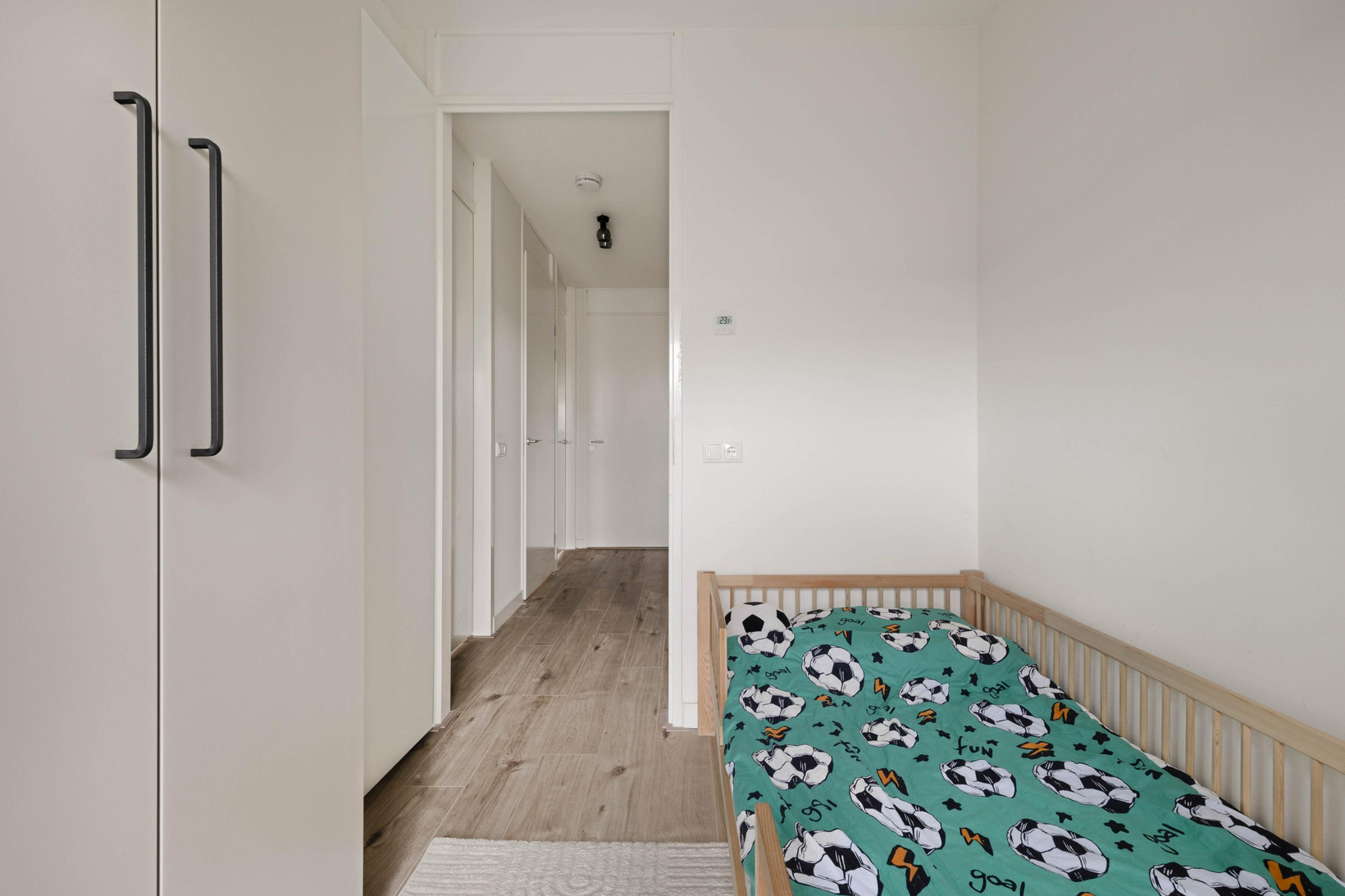 Tussenwoning te koop: Elizabeth Anscombestraat 27, Almere