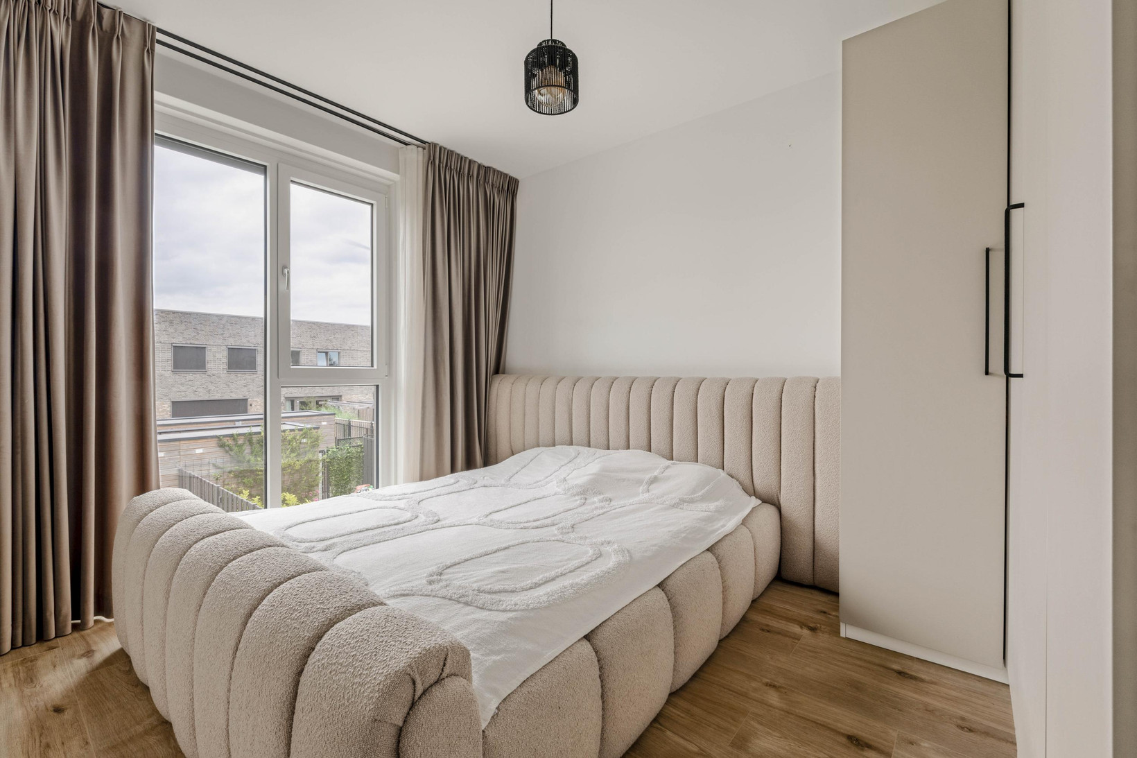 Tussenwoning te koop: Elizabeth Anscombestraat 27, Almere