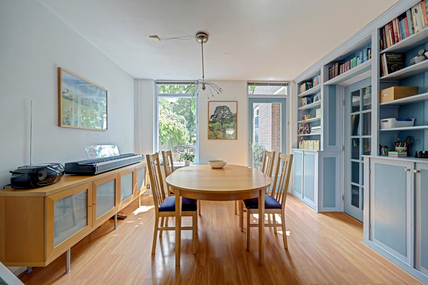 Tussenwoning te koop: noordmark 9, Almere
