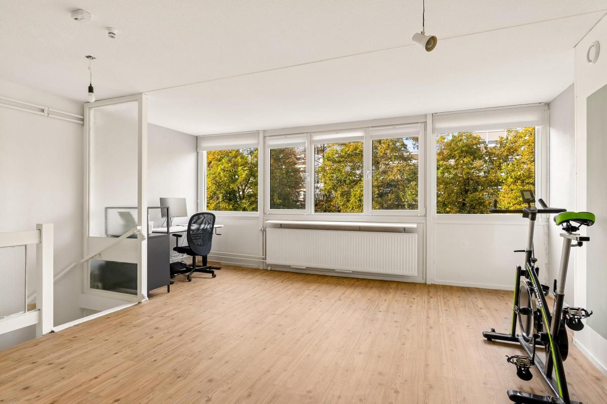 Tussenwoning te koop: Schoolwerf 34, Almere