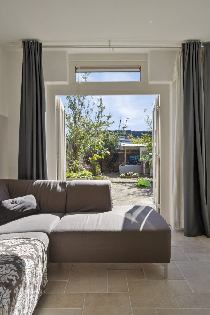 Tussenwoning te koop: Schoolwerf 62, Almere