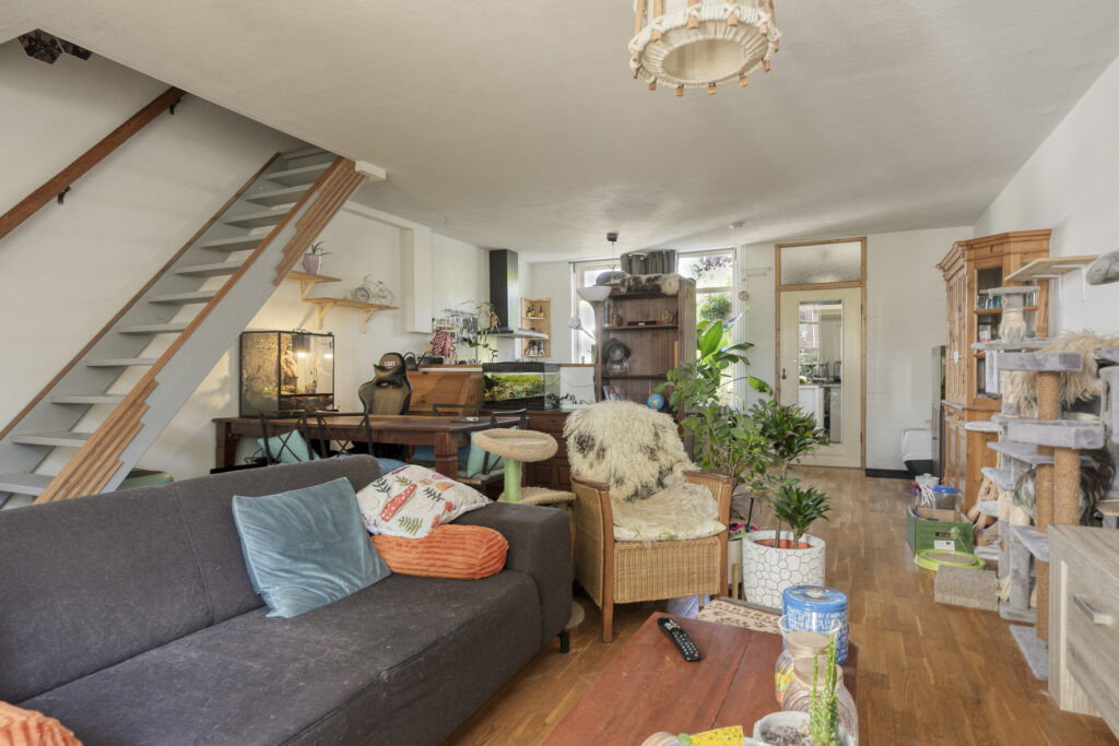 Tussenwoning te koop: Oostgriend 105, Almere