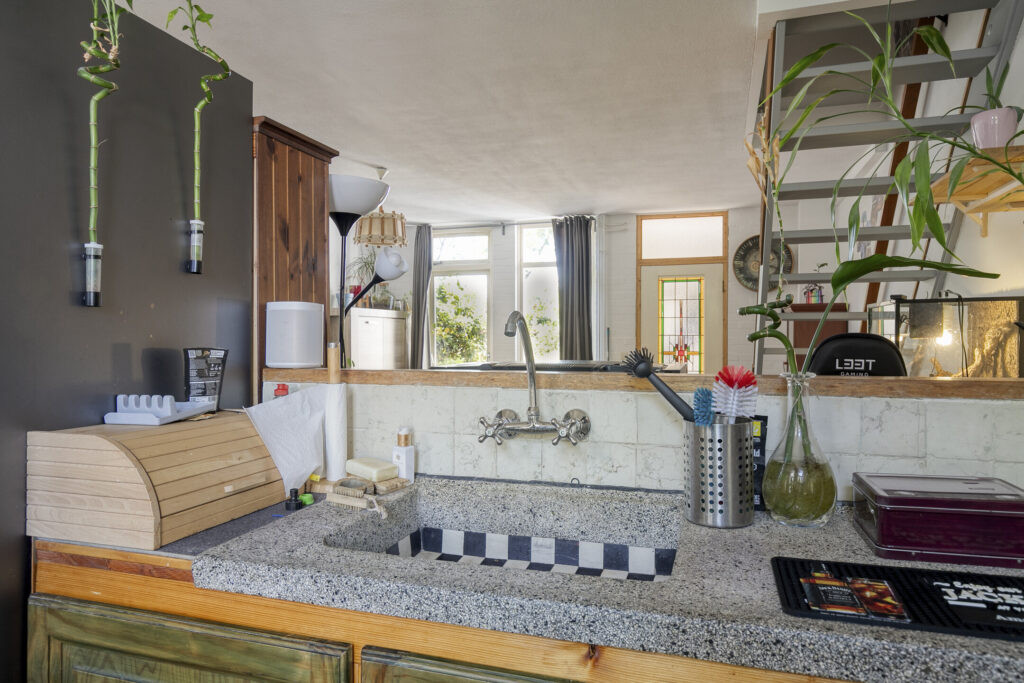 Tussenwoning te koop: Oostgriend 105, Almere