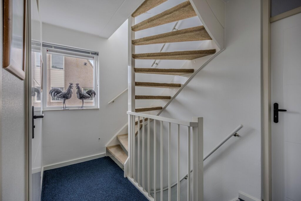 Tussenwoning te koop: Rietmeent 276, Almere