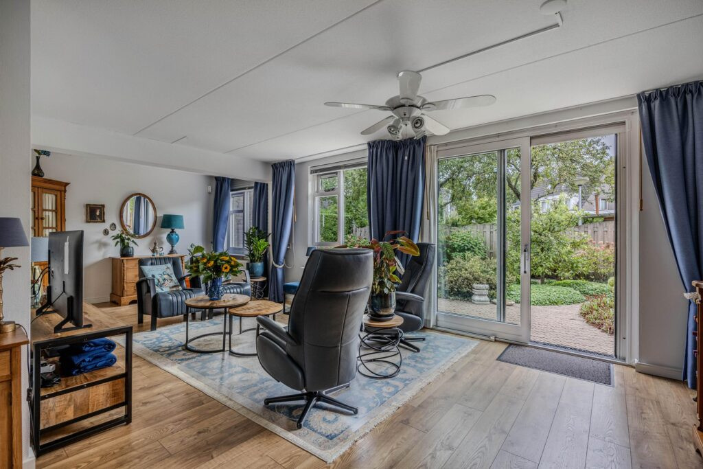 Tussenwoning te koop: Rietmeent 276, Almere