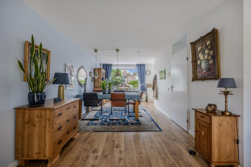 Tussenwoning te koop: Rietmeent 276, Almere