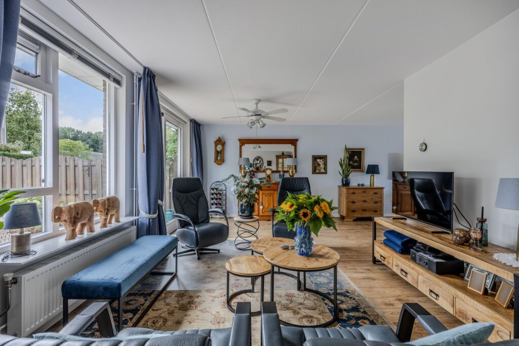 Tussenwoning te koop: Rietmeent 276, Almere