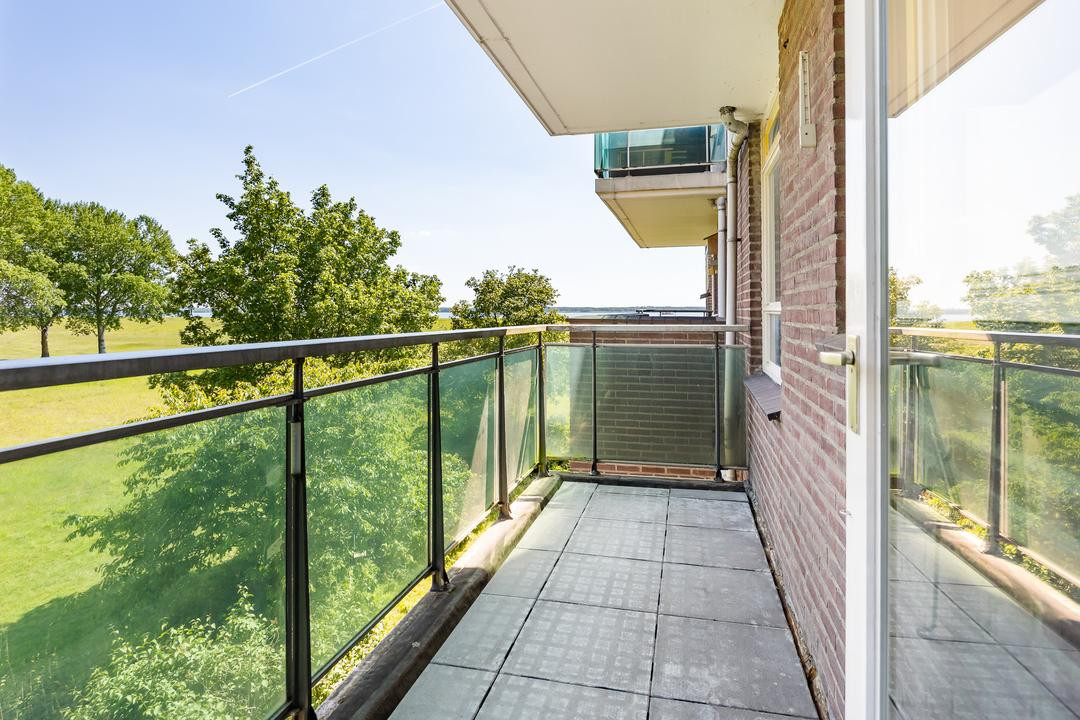 Appartement te koop: Dijkmeent 12, Almere
