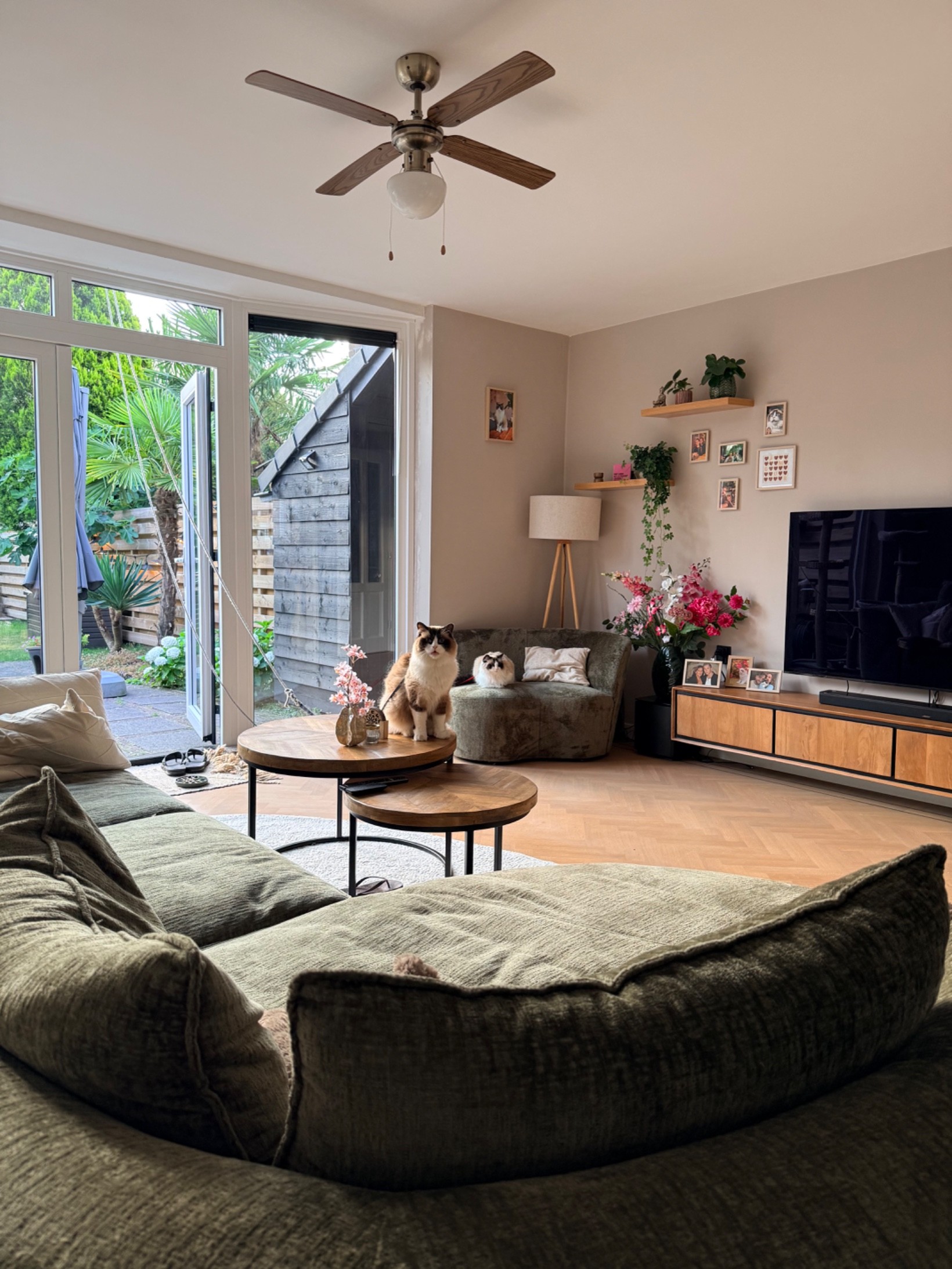 Tussenwoning te koop: Grasmeent 68, Almere