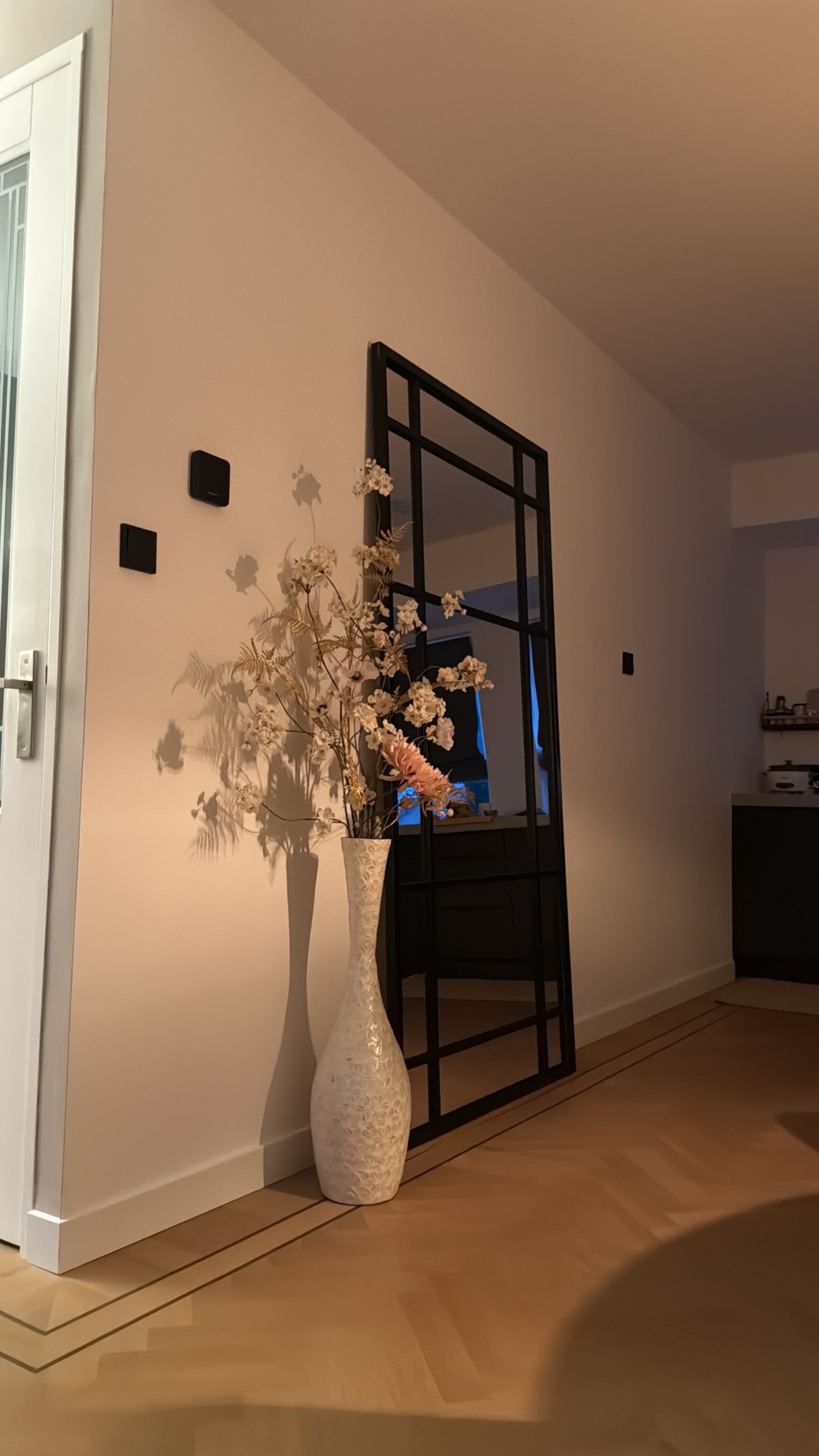 Tussenwoning te koop: Grasmeent 68, Almere