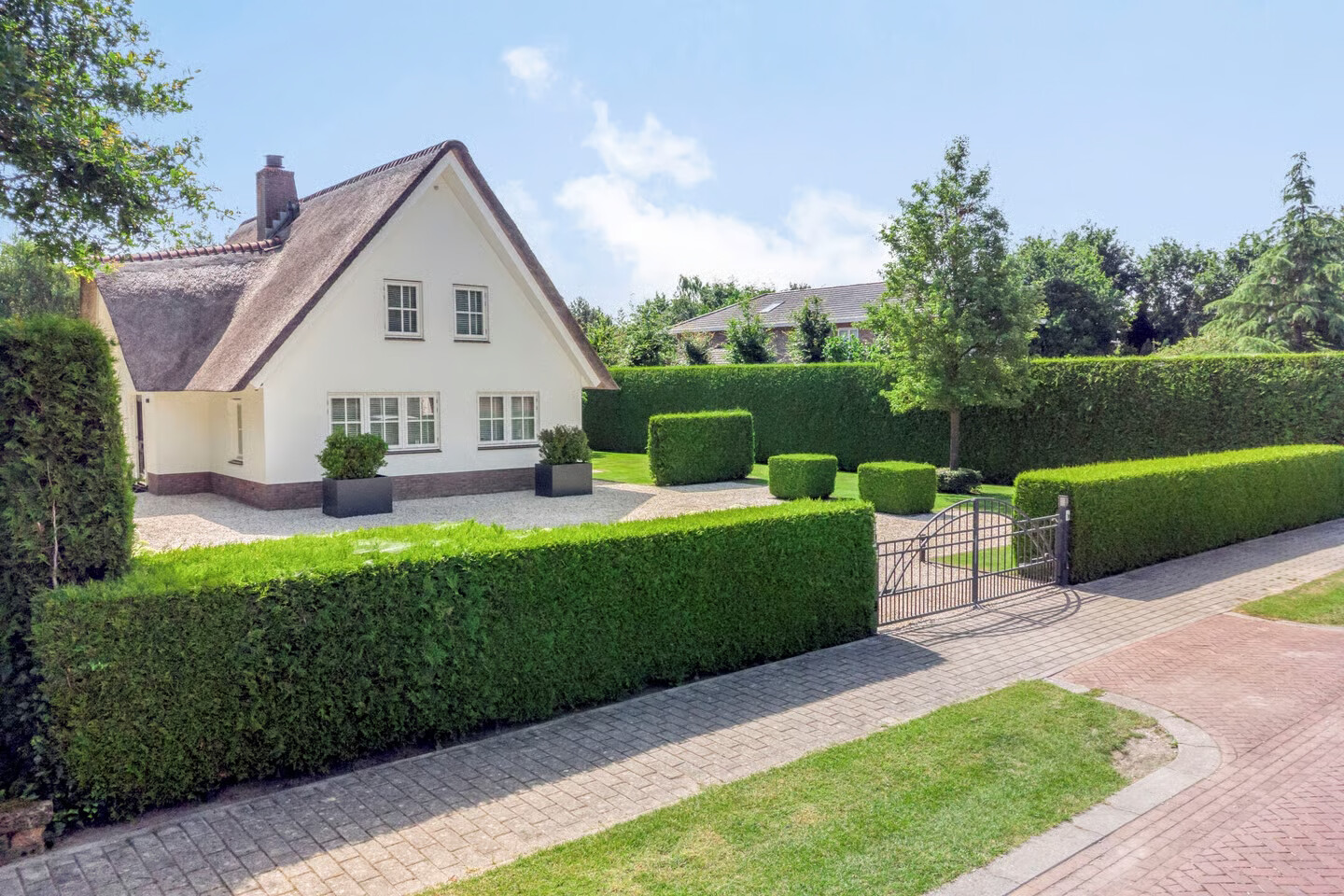 Vrijstaande woning te koop: Loetbos 5, Almere