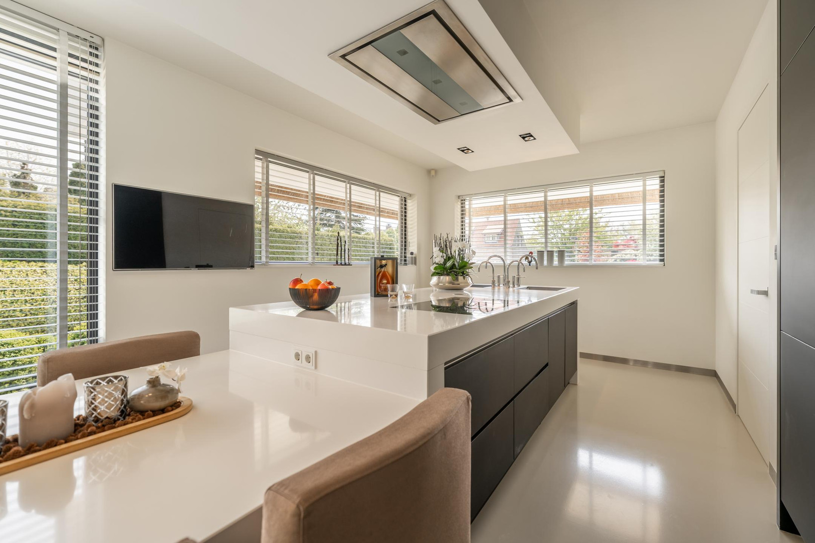 Vrijstaande woning te koop: Vijverbos 9, Almere