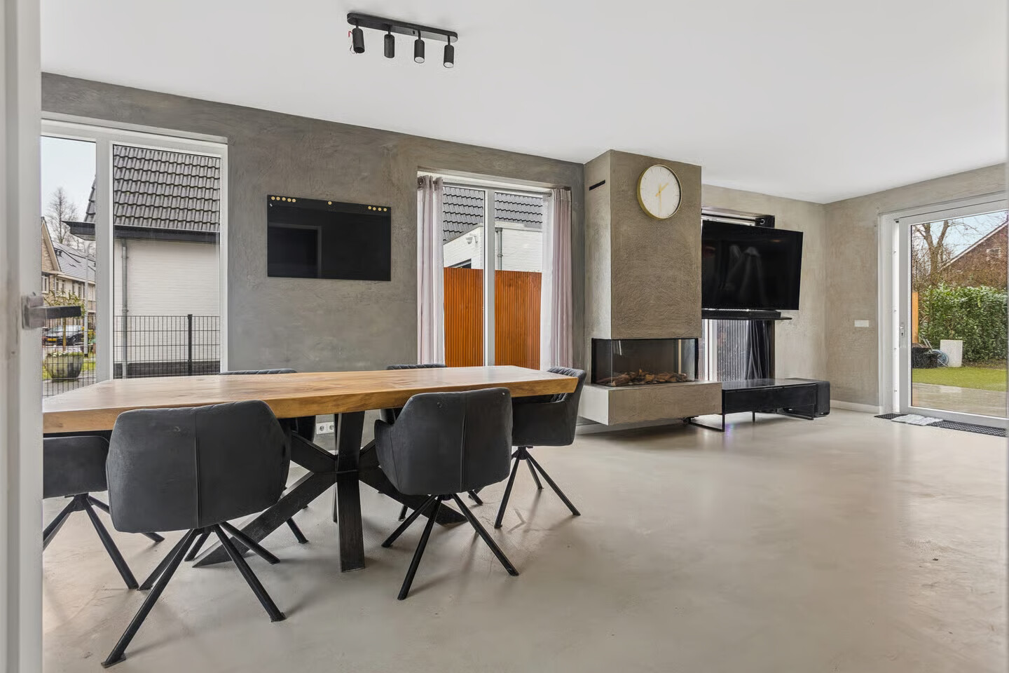 Vrijstaande woning te koop: Woudlaar 48, Almere