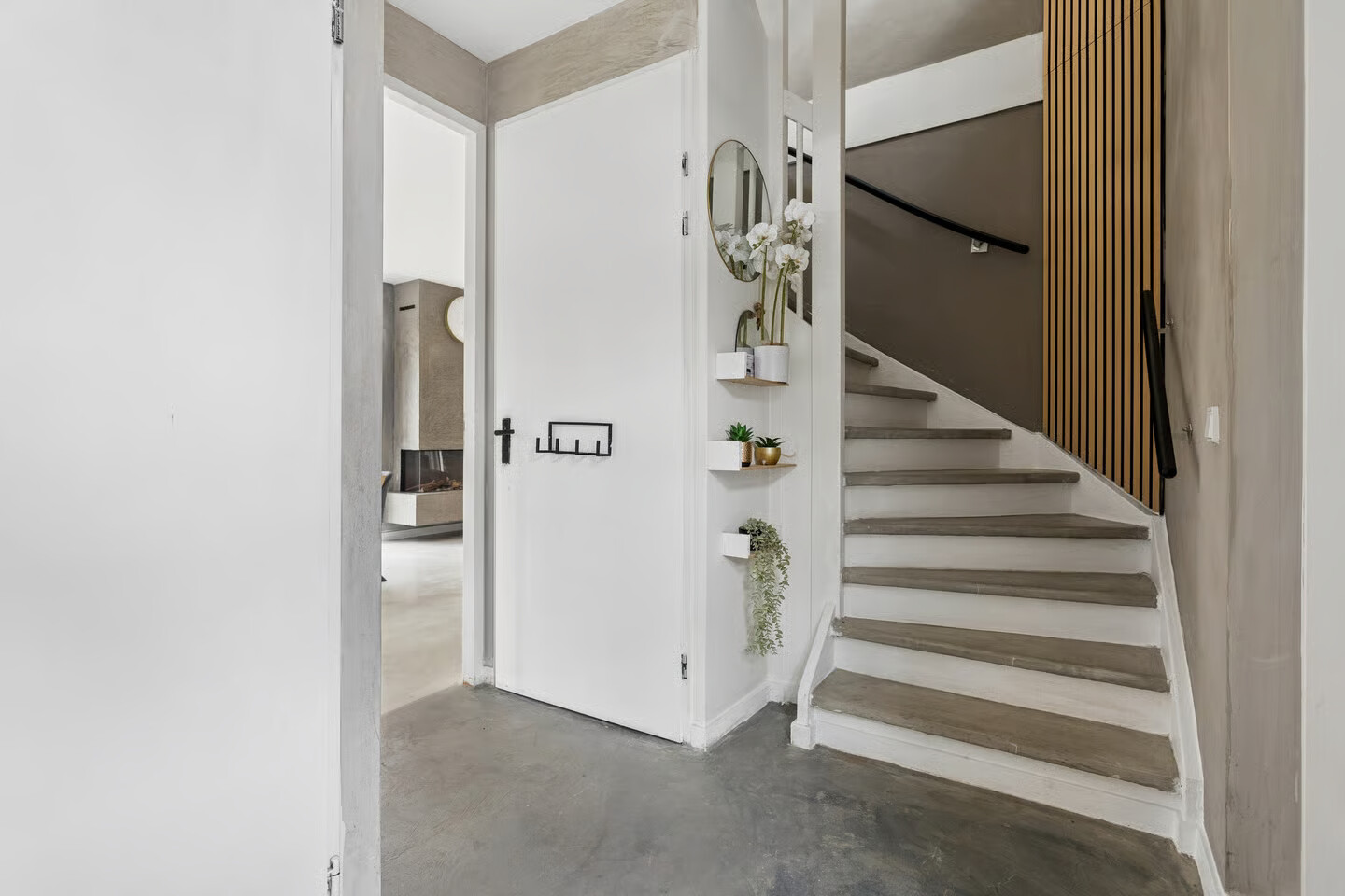Vrijstaande woning te koop: Woudlaar 48, Almere