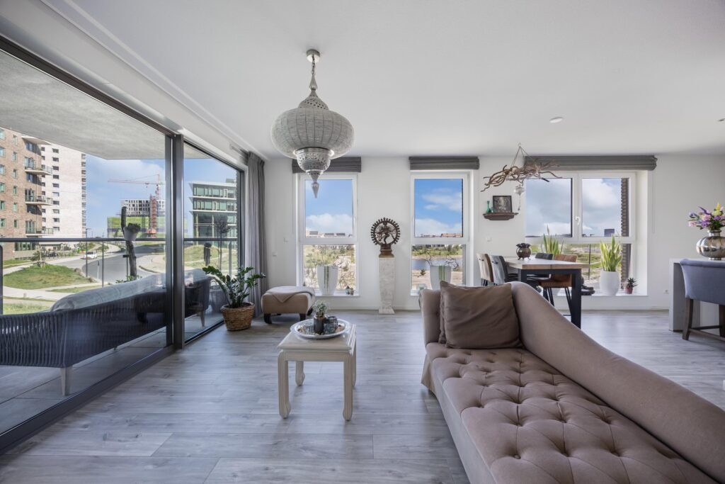 Appartement te koop: Zeeduinweg 14, Almere