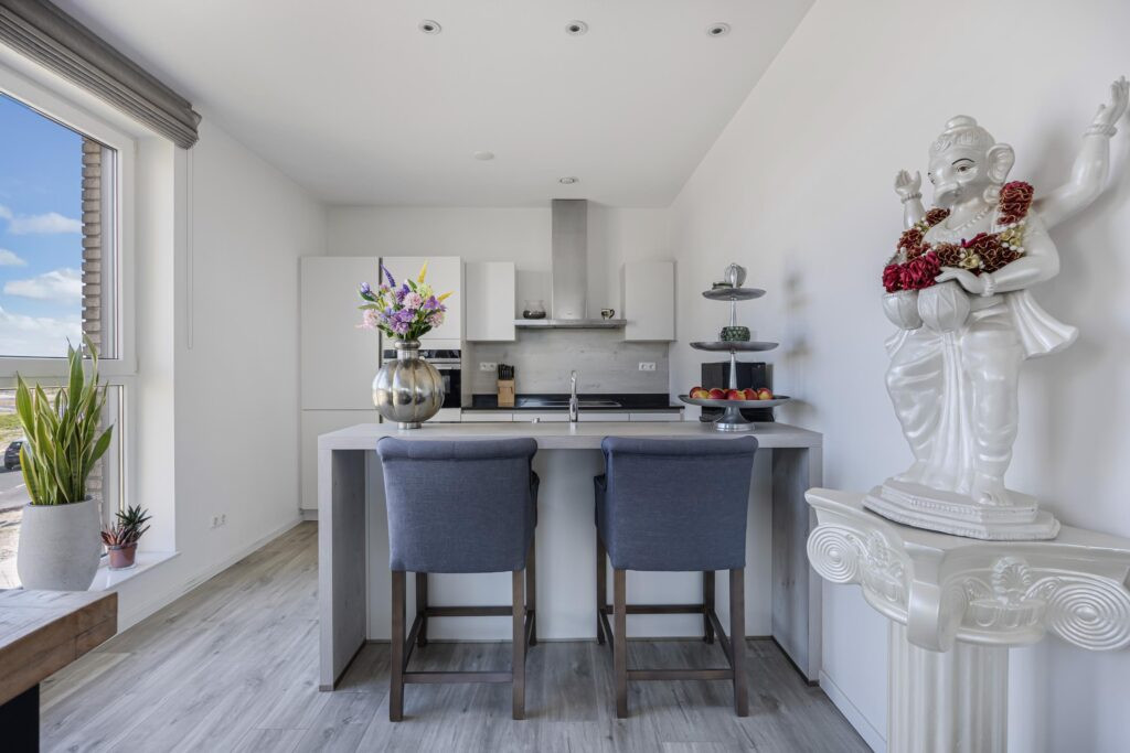 Appartement te koop: Zeeduinweg 14, Almere