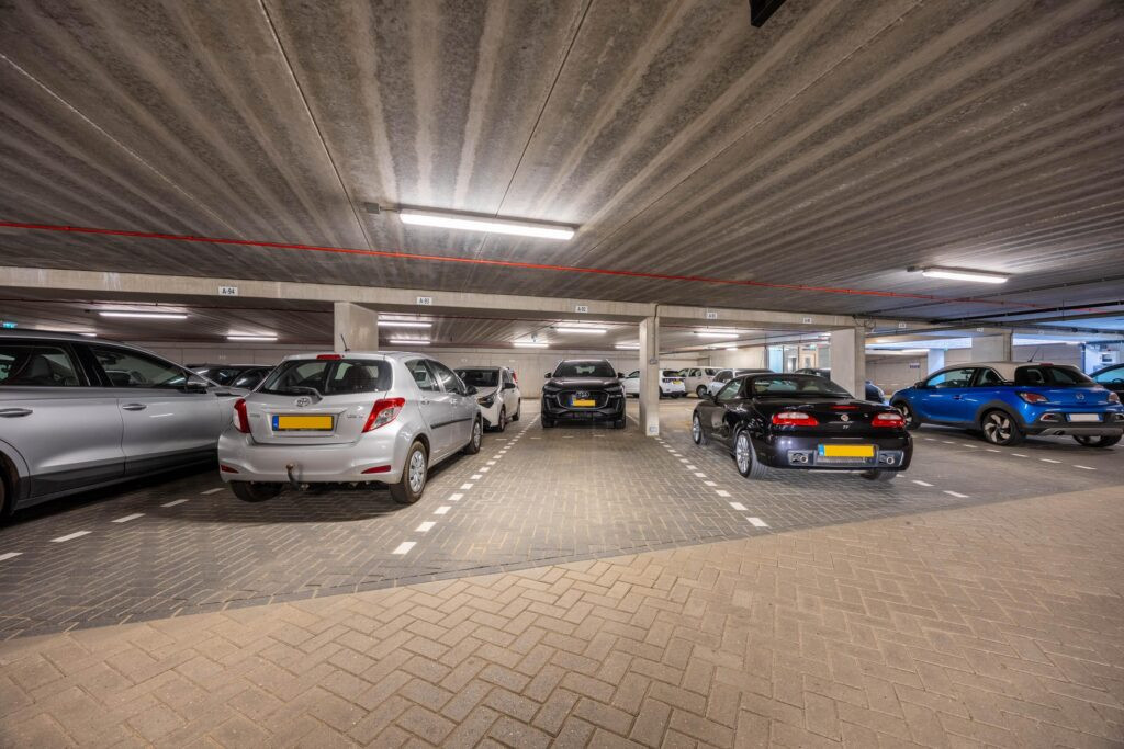 Appartement te koop: Zeeduinweg 14, Almere