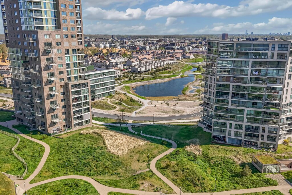 Appartement te koop: Zeeduinweg 14, Almere