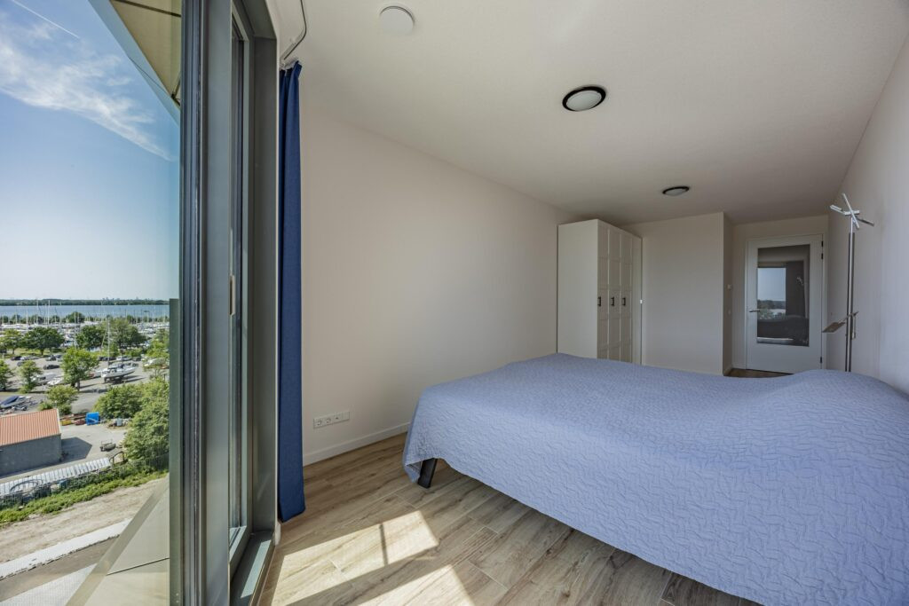 Appartement te koop: Zeeduinweg 231, Almere