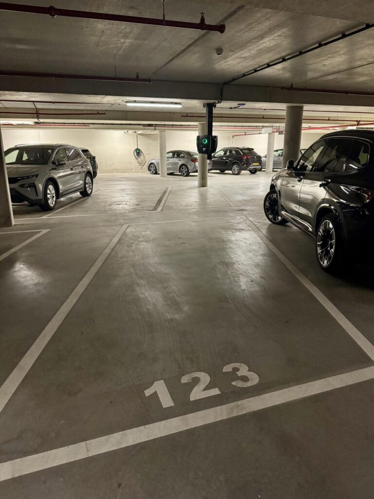 Appartement te koop: Zeeduinweg 231, Almere
