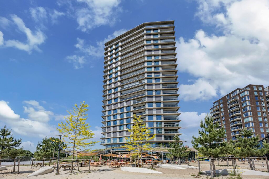 Appartement te koop: Zeeduinweg 231, Almere