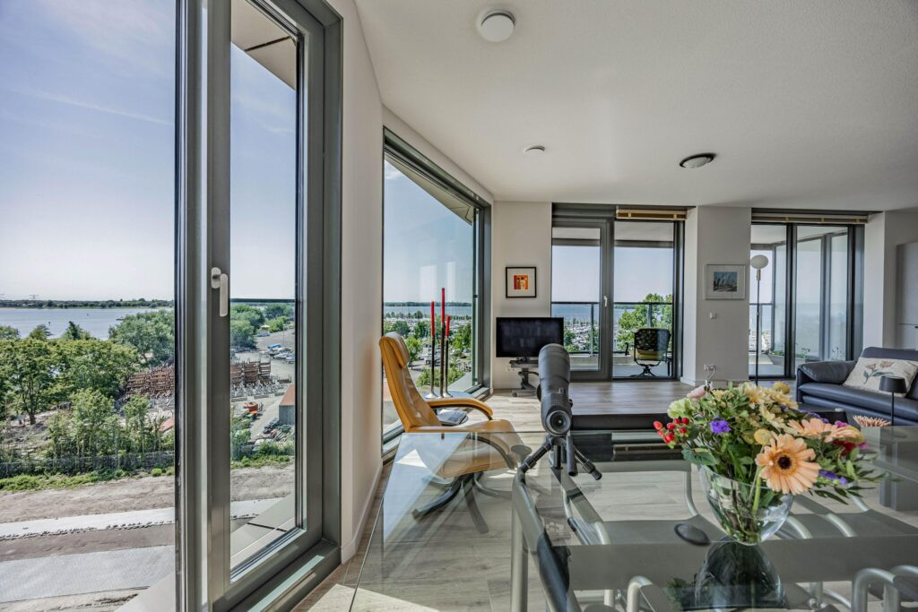 Appartement te koop: Zeeduinweg 231, Almere