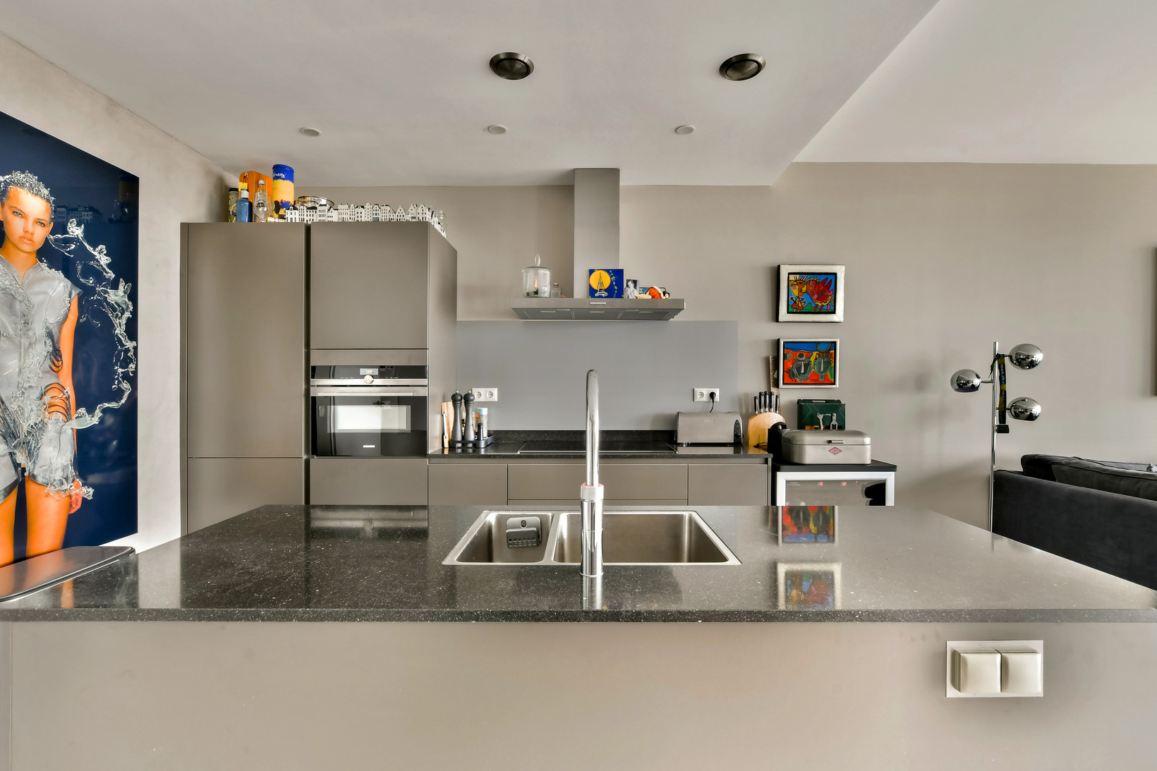 Appartement te koop: Zeeduinweg 454, Almere