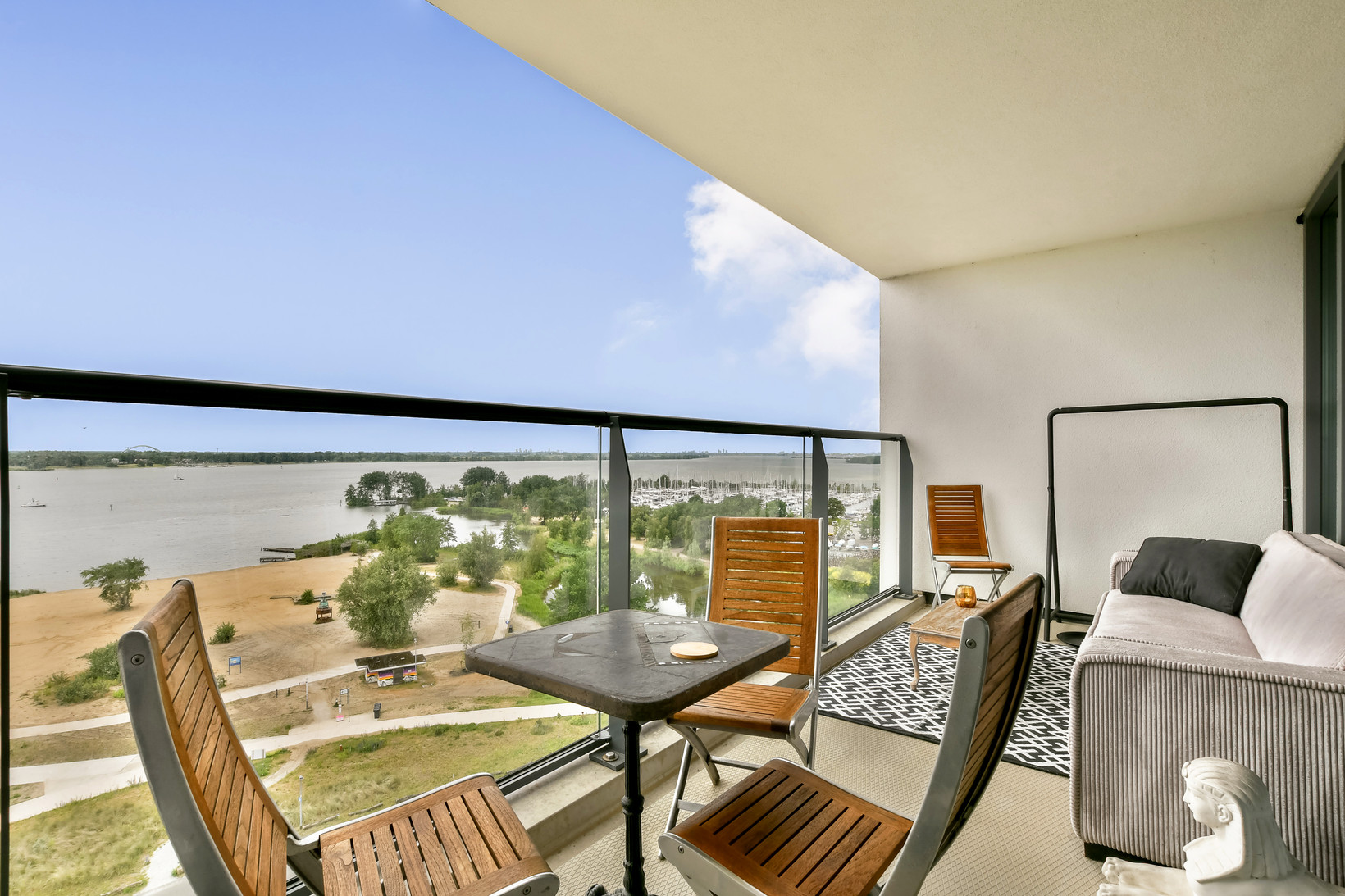 Appartement te koop: Zeeduinweg 454, Almere