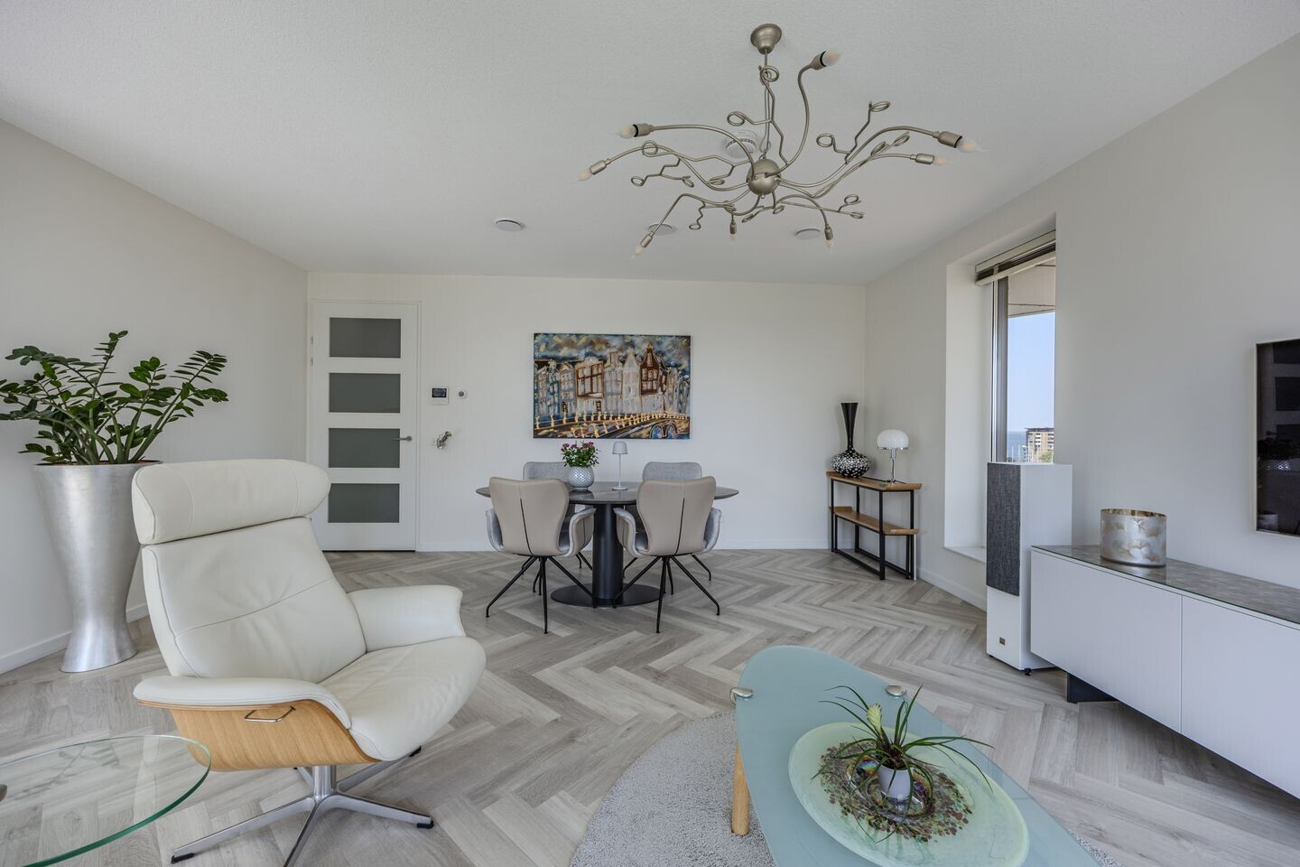 Appartement te koop: Zeeduinweg 618, Almere