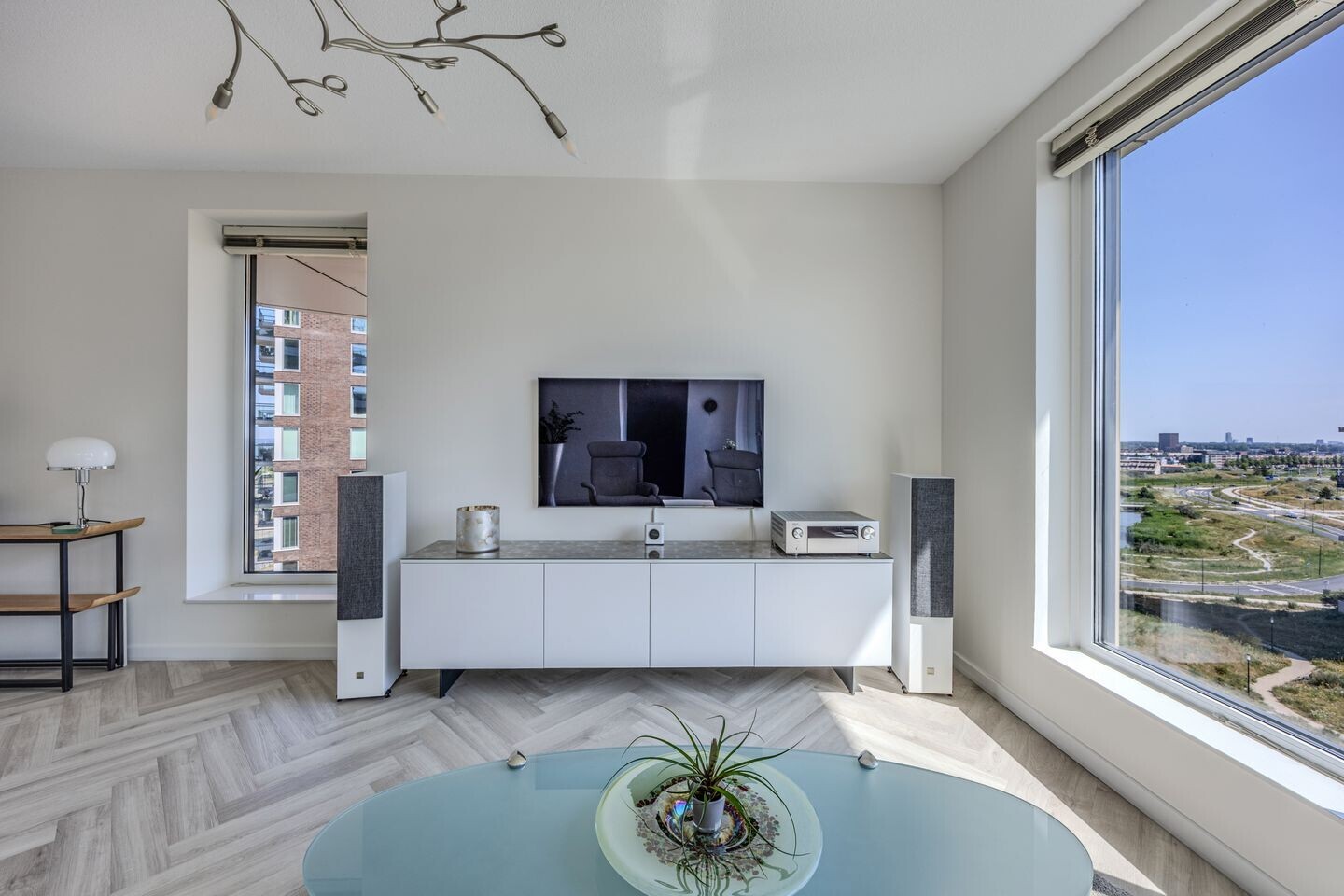 Appartement te koop: Zeeduinweg 618, Almere