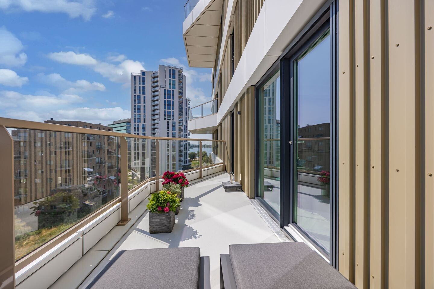 Appartement te koop: Zeeduinweg 618, Almere
