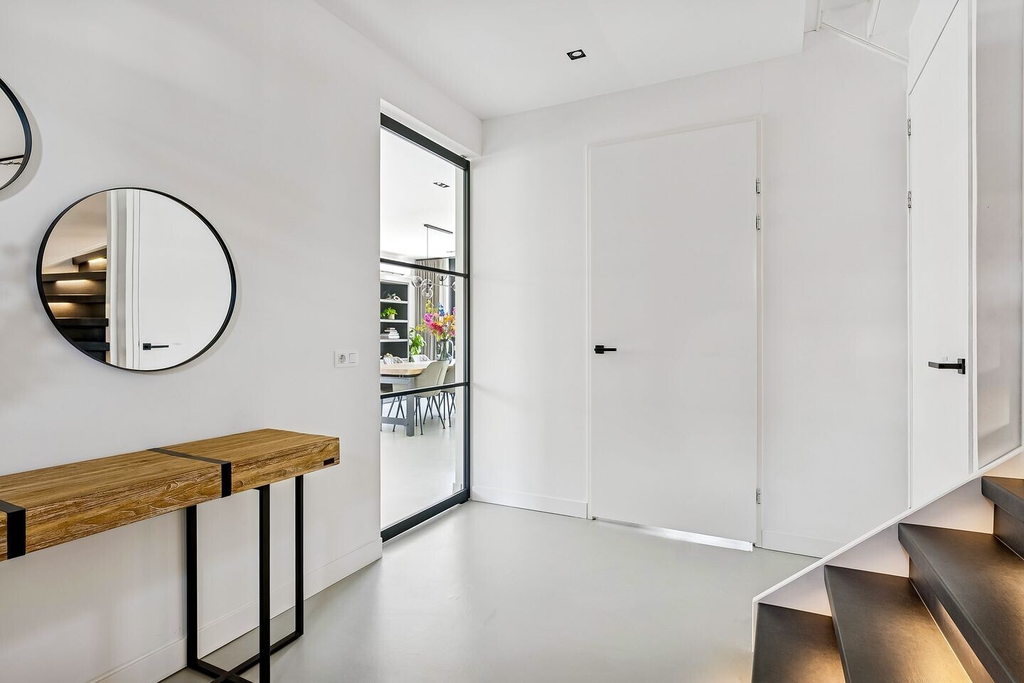 Hoekwoning te koop: Sterduinstraat 24, Almere
