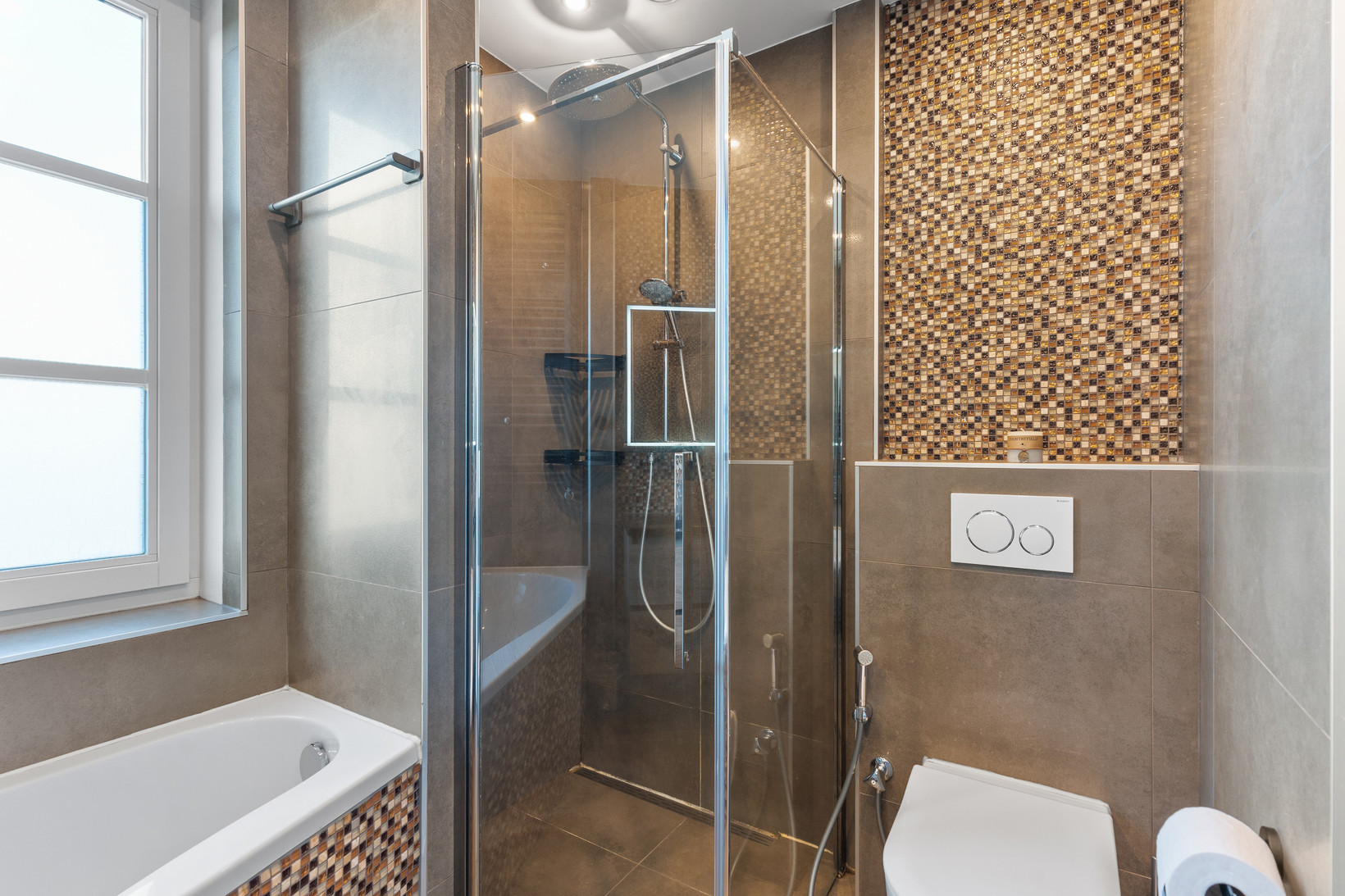 Tussenwoning te koop: Mildred Didriksonstraat 14, Almere
