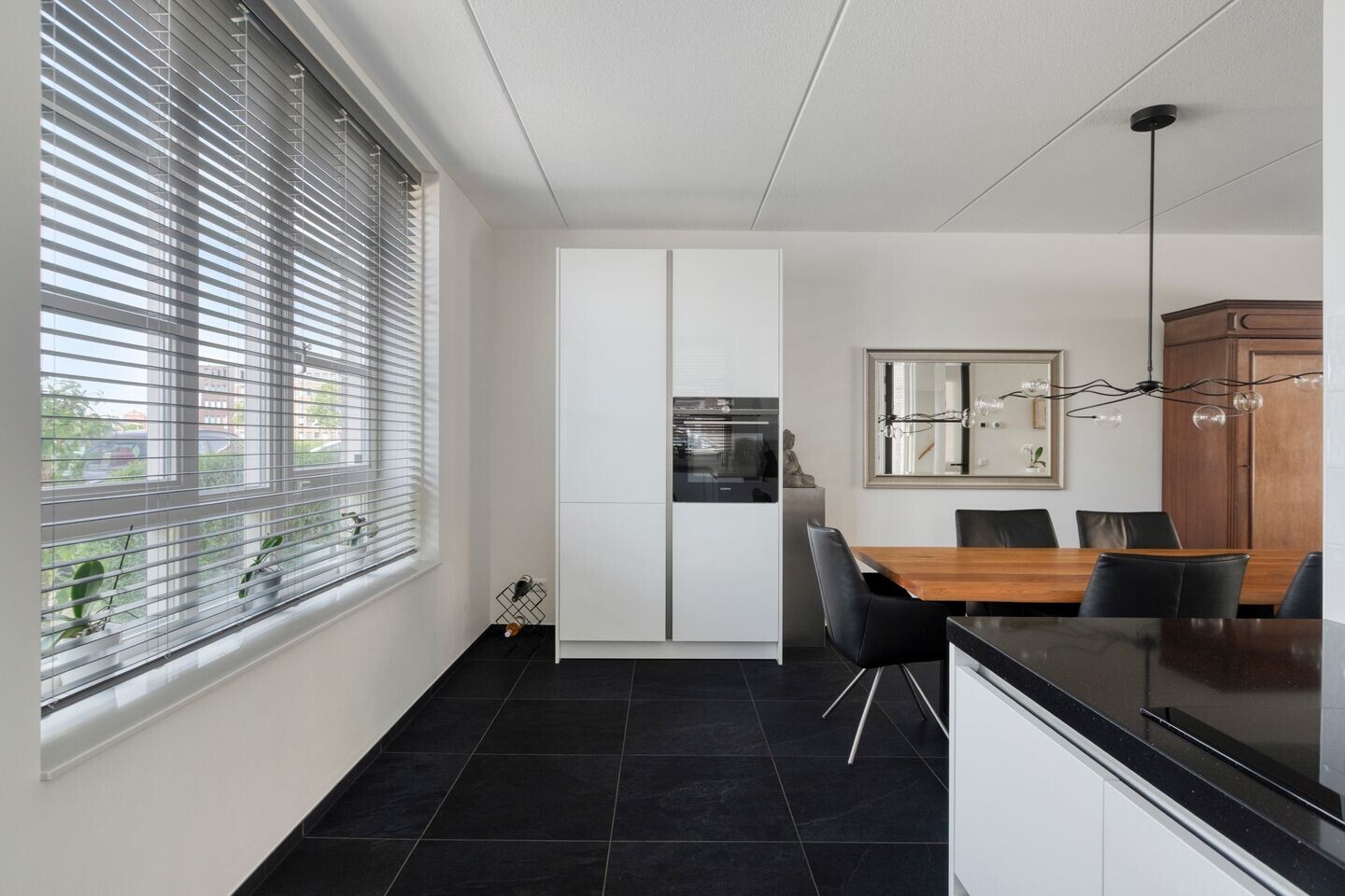 Twee-onder-één-kap te koop: Jesse Owensstraat 3, Almere