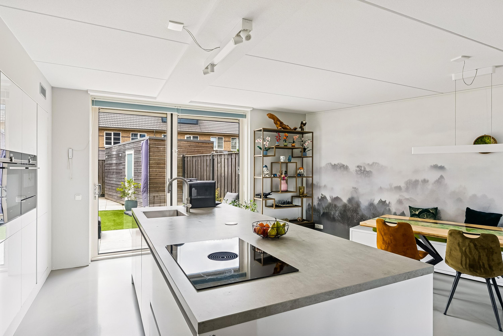 Tussenwoning te koop: Jesse Owensstraat 4, Almere