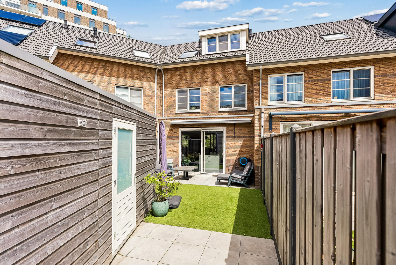 Tussenwoning te koop: Jesse Owensstraat 4, Almere