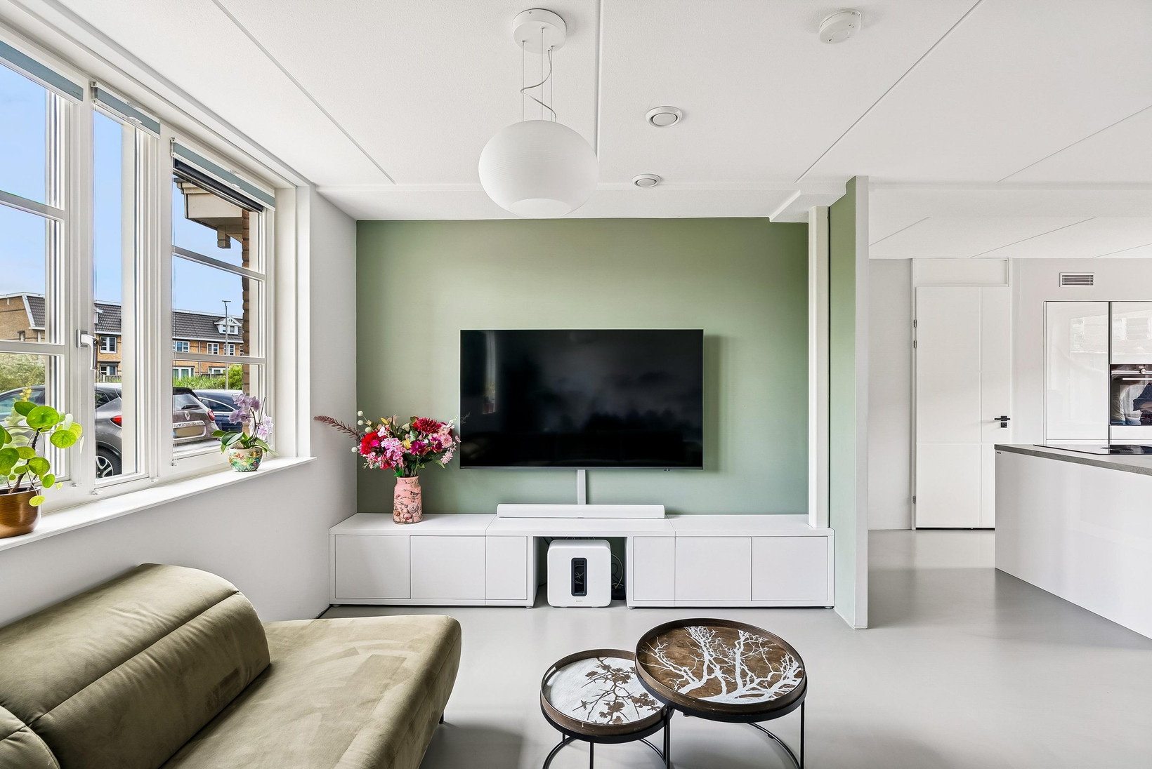 Tussenwoning te koop: Jesse Owensstraat 4, Almere